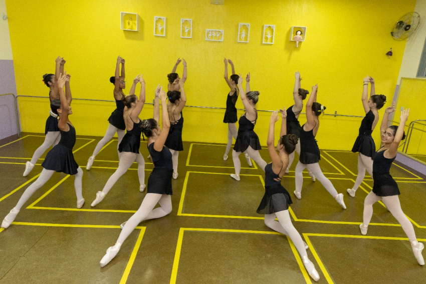 Aula de ballet na Giracorpo